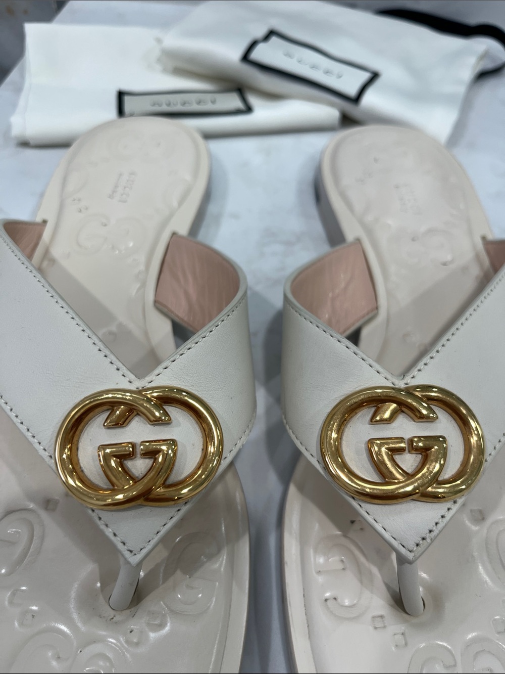 Gucci Cream Leather GG Gold Logo Thong Sandals